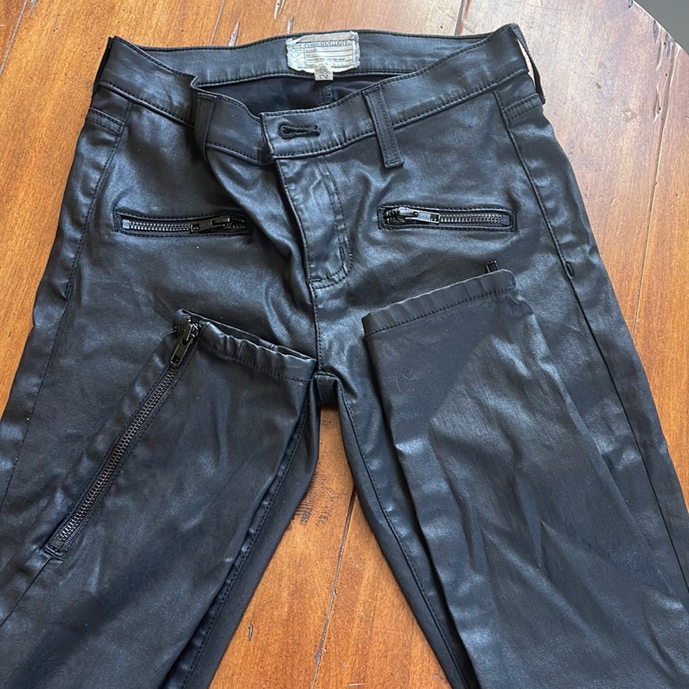 Black Current /elliott Soho Zip Stiletto Coated jean